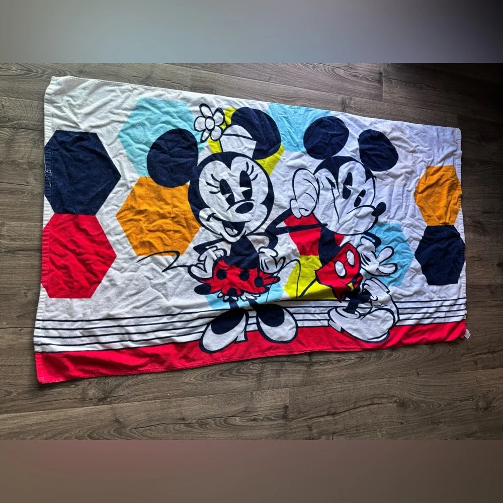 Disney Minnie & Mickey Mouse Beach Towel